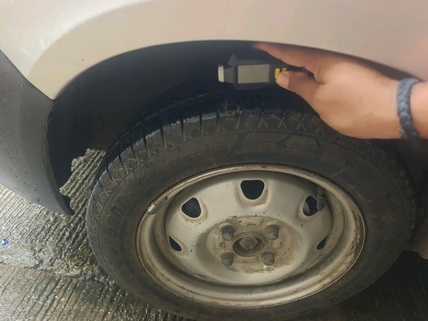 2011 Maruti Alto K10 LXI, Petrol, Manual, 1,21,068 km, tyre