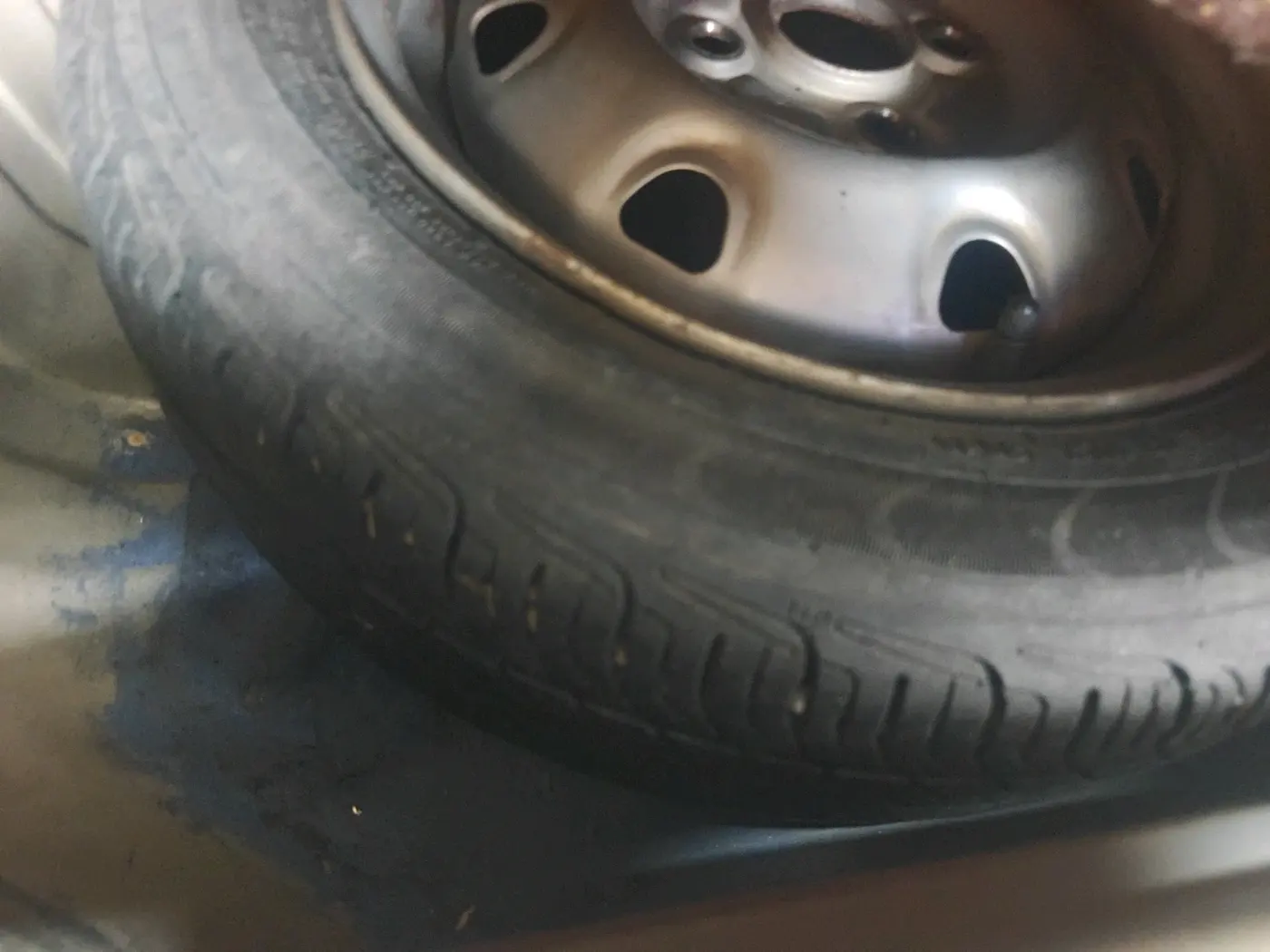 2011 Maruti Alto K10 LXI, Petrol, Manual, 1,21,068 km, tyre