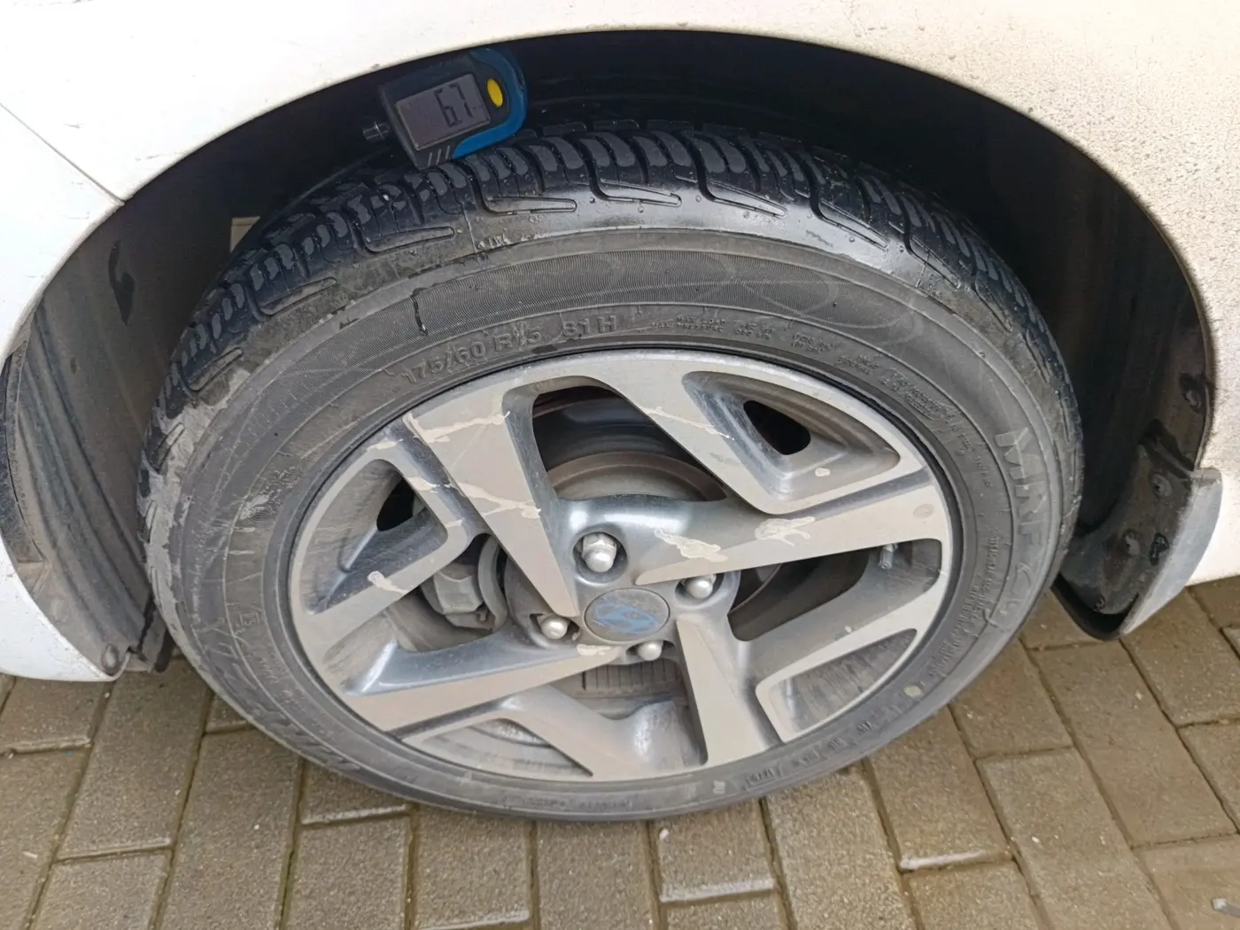 2024 Hyundai AURA SX 1.2 CNG, CNG, Manual, 20,321 km, tyre