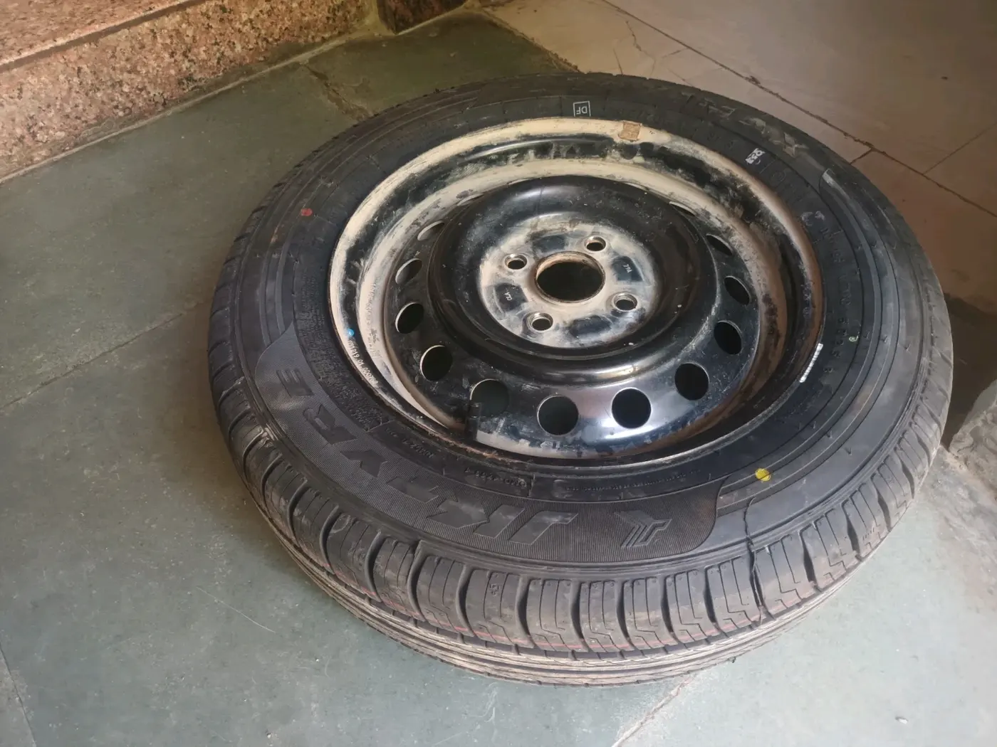 2019 Maruti Celerio VXI, Petrol, Manual, 73,890 km, tyre