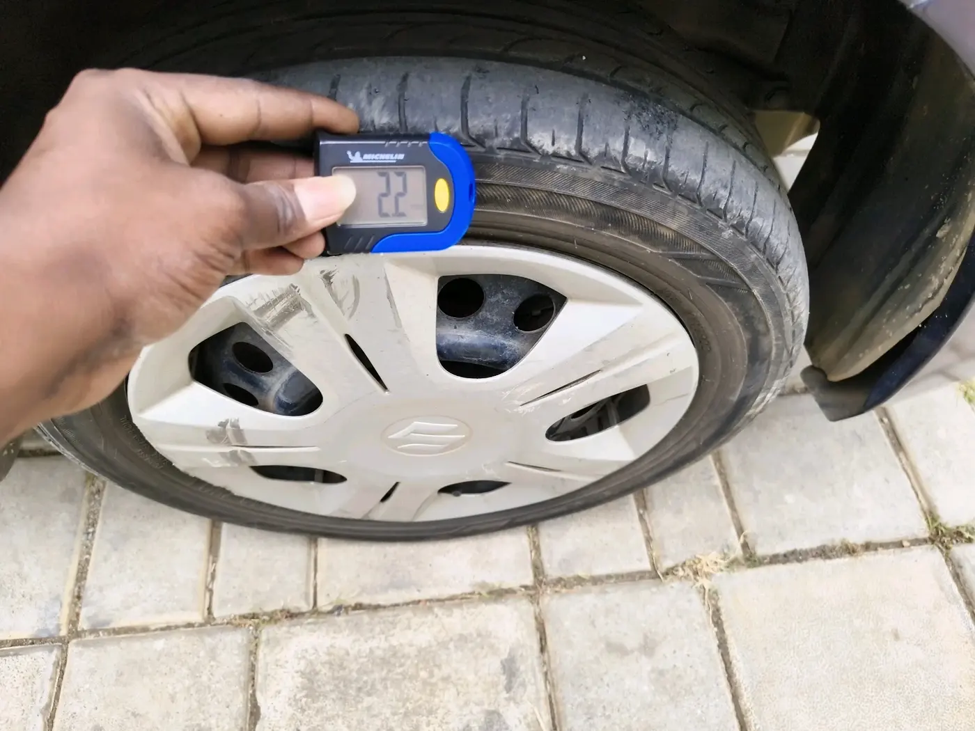 2018 Maruti Wagon R 1.0 VXI OPT, Petrol, Manual, 63,660 km, tyre