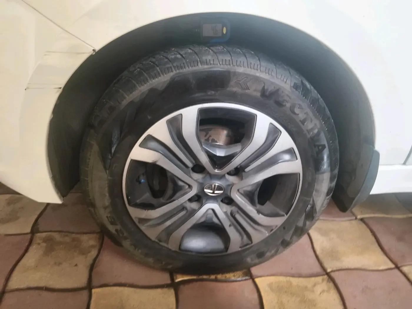 2022 Tata TIGOR XZ PLUS CNG, CNG, Manual, 84,542 km, tyre