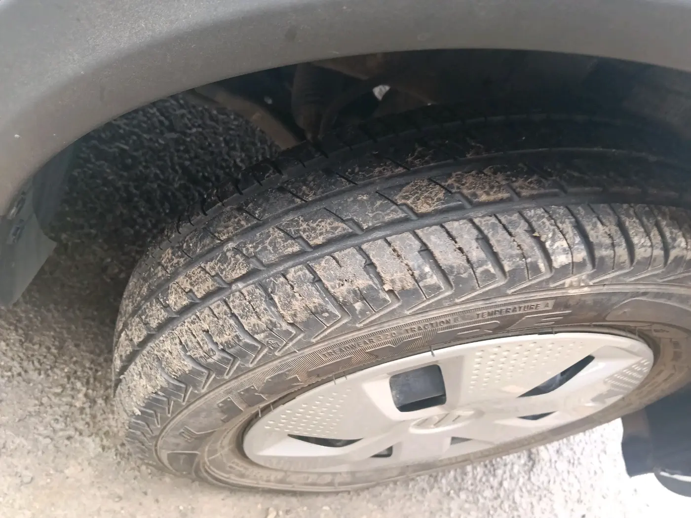 2023 Maruti Alto K10 VXI, Petrol, Manual, 18,696 km, tyre