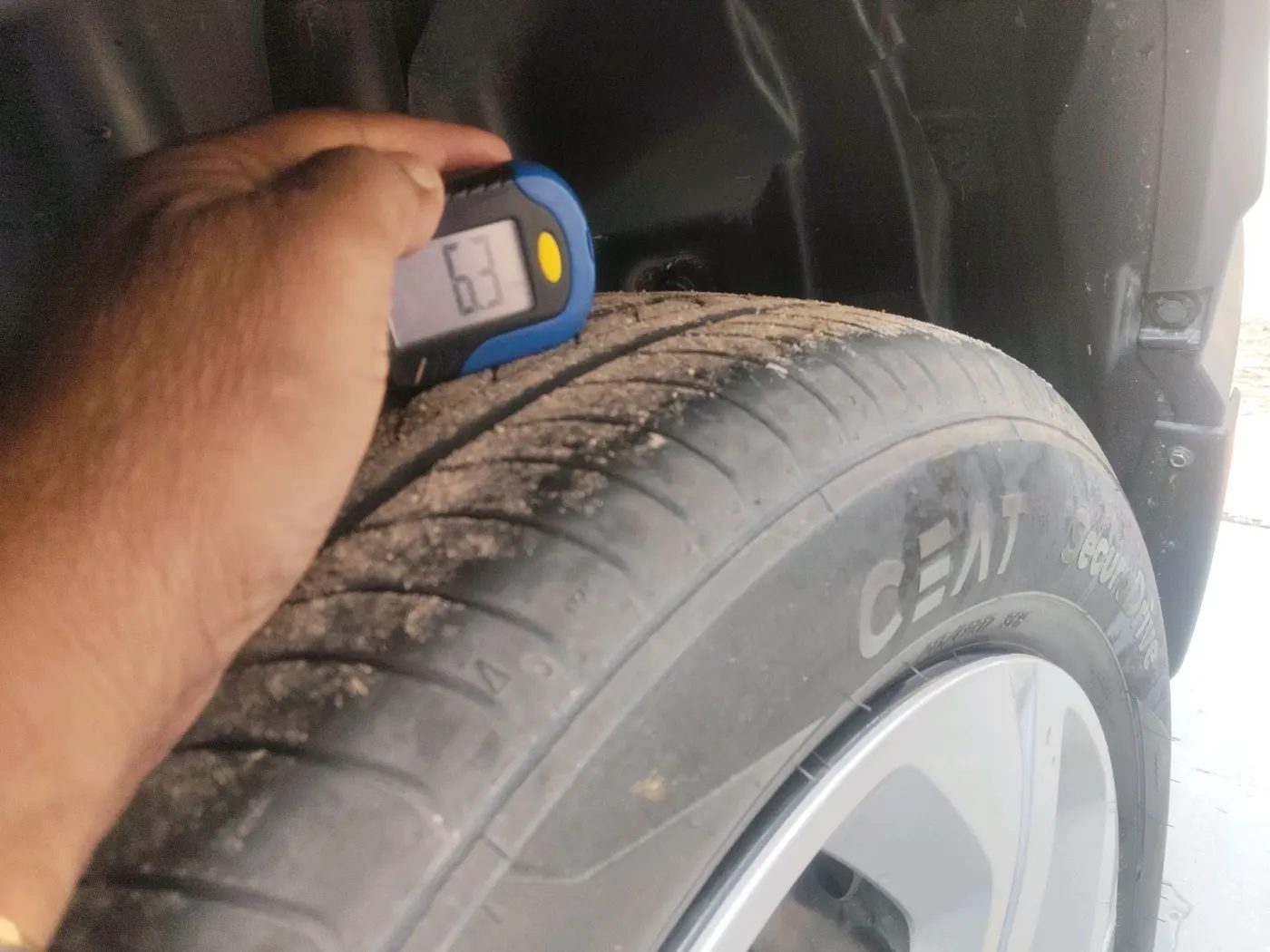 2026 Maruti Victoris Vxi 1.5 MT, Petrol, Manual, 4,962 km, tyre