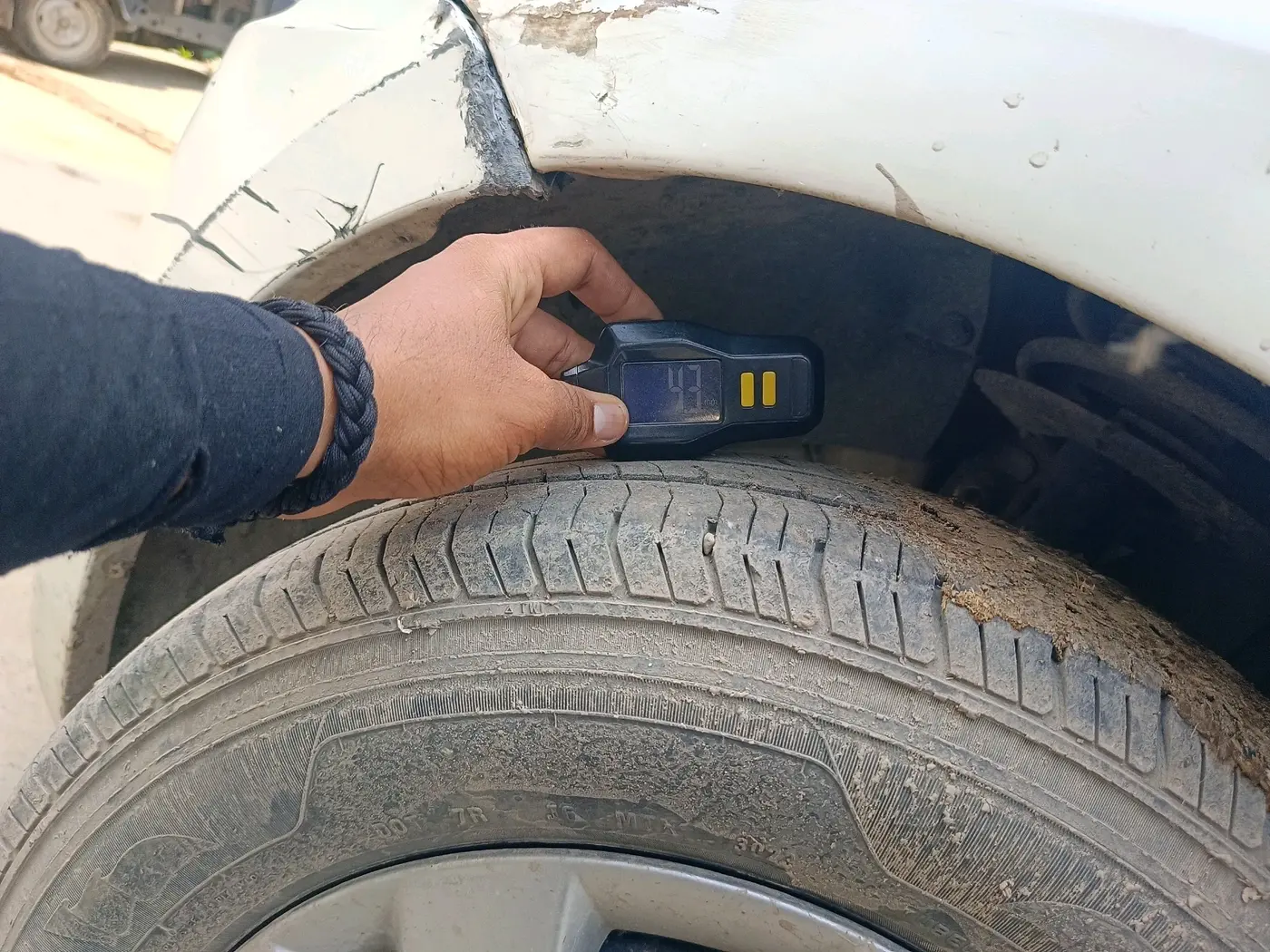 2019 Maruti Dzire VDI, Diesel, Manual, 2,06,161 km, tyre