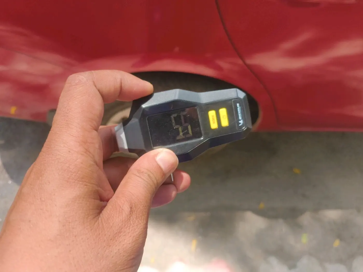 2019 Toyota YARIS J MT, Petrol, Manual, 60,566 km, tyre