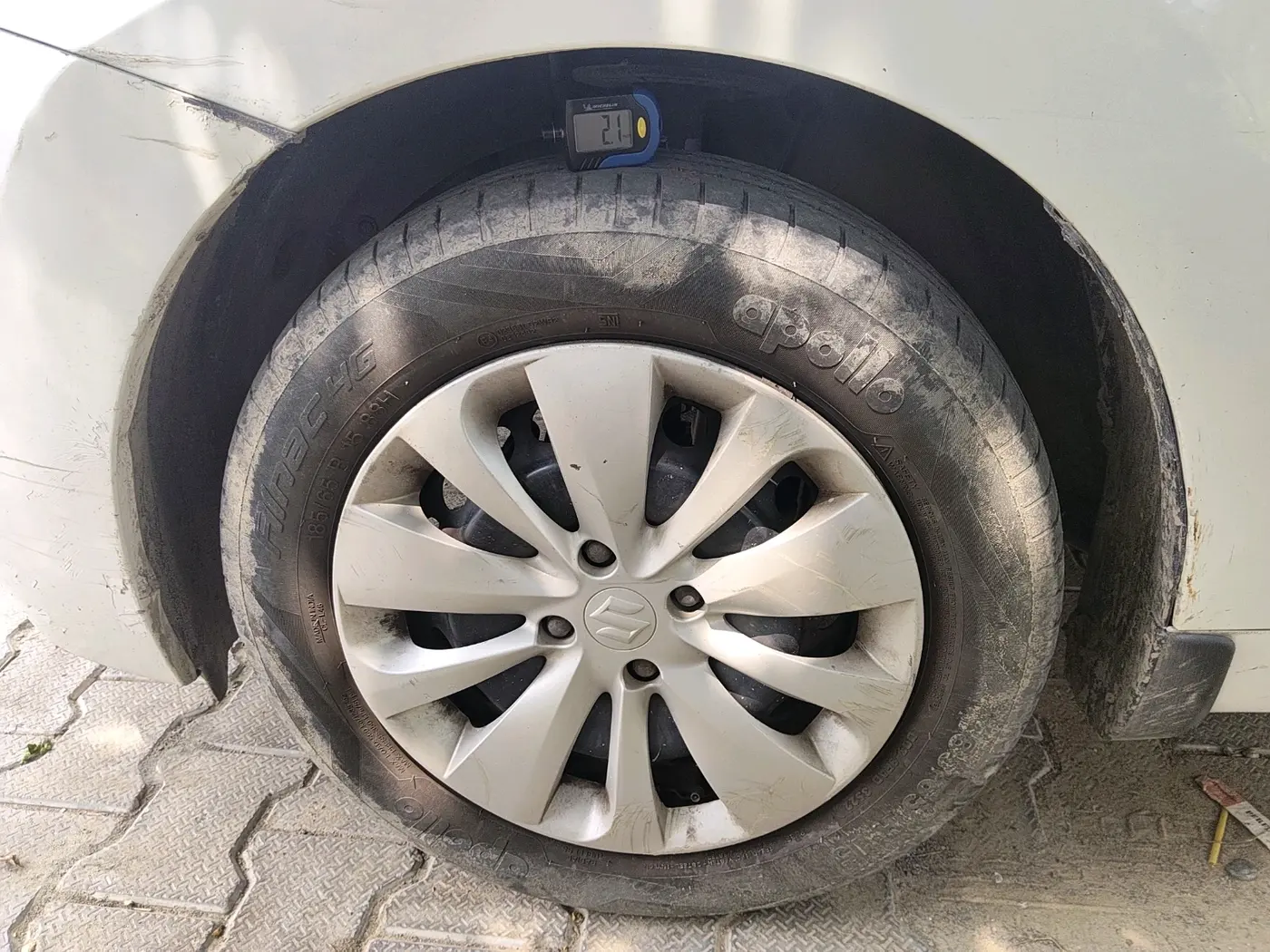 2017 Maruti Baleno DELTA PETROL 1.2, Petrol, Manual, 61,735 km, tyre