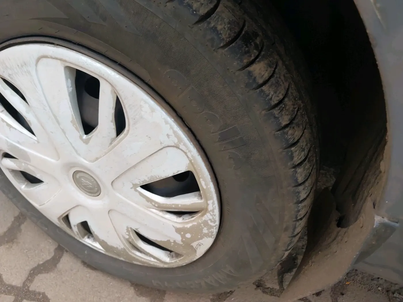 2011 Tata Indica Vista AURA QUADRAJET, Diesel, Manual, 1,19,315 km, tyre