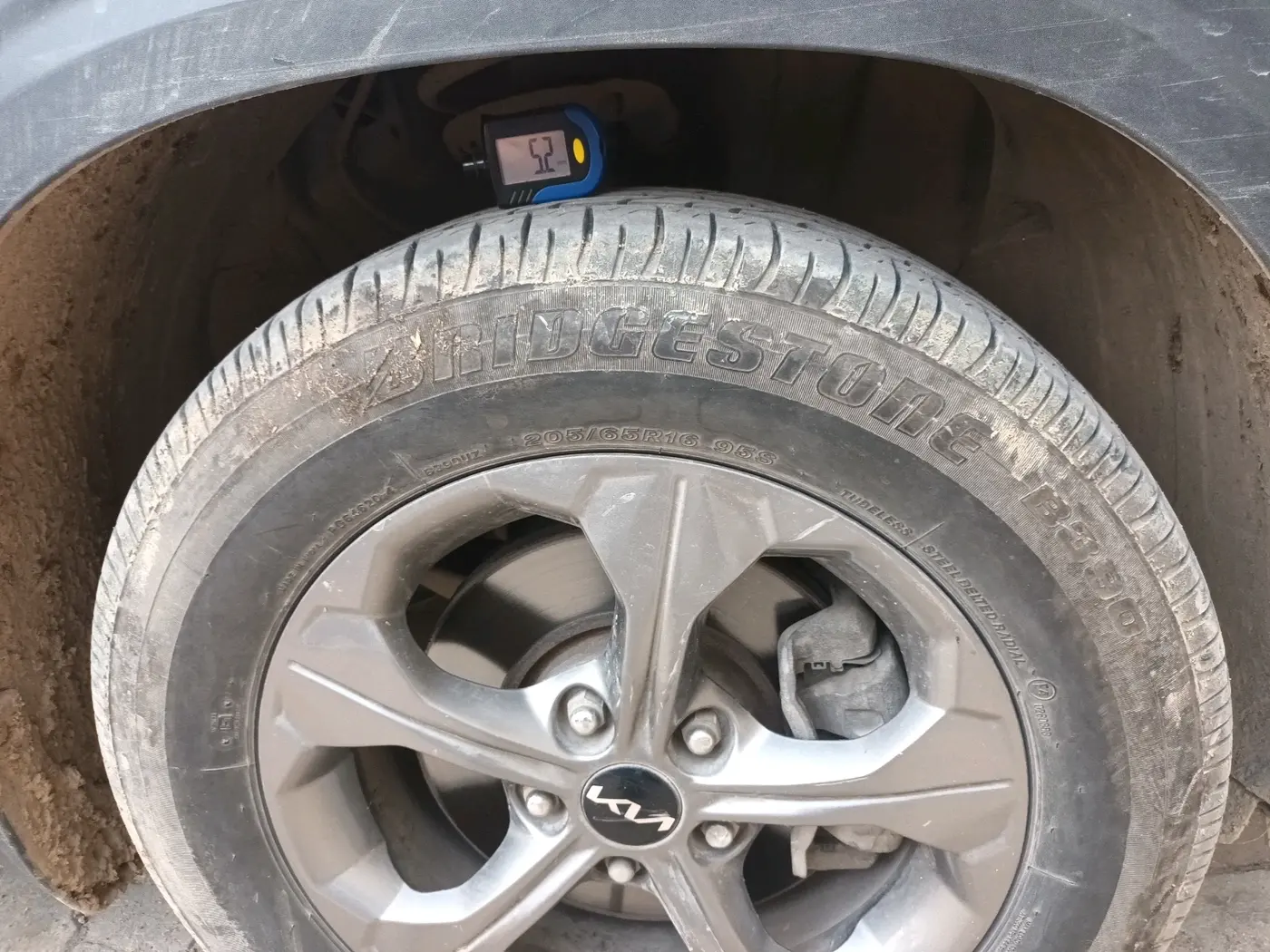 2021 KIA SELTOS HTK PLUS 1.5 DIESEL, Diesel, Manual, 1,08,539 km, tyre