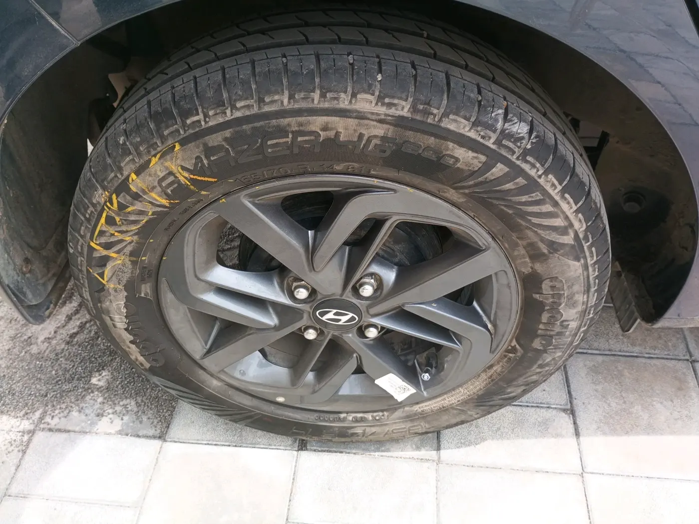 2021 Hyundai GRAND I10 NIOS SPORTZ AMT 1.2 KAPPA VTVT, Petrol, Automatic, 14,913 km, tyre