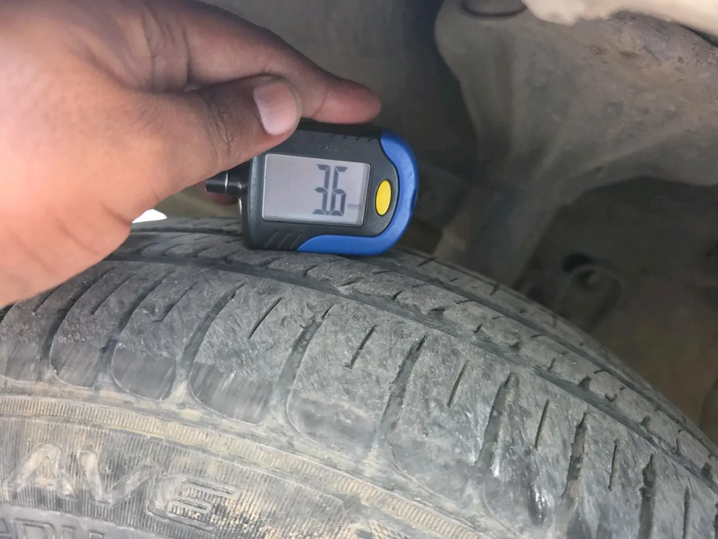 2011 Tata Indica Vista VX QUADRAJET, Diesel, Manual, 86,044 km, tyre