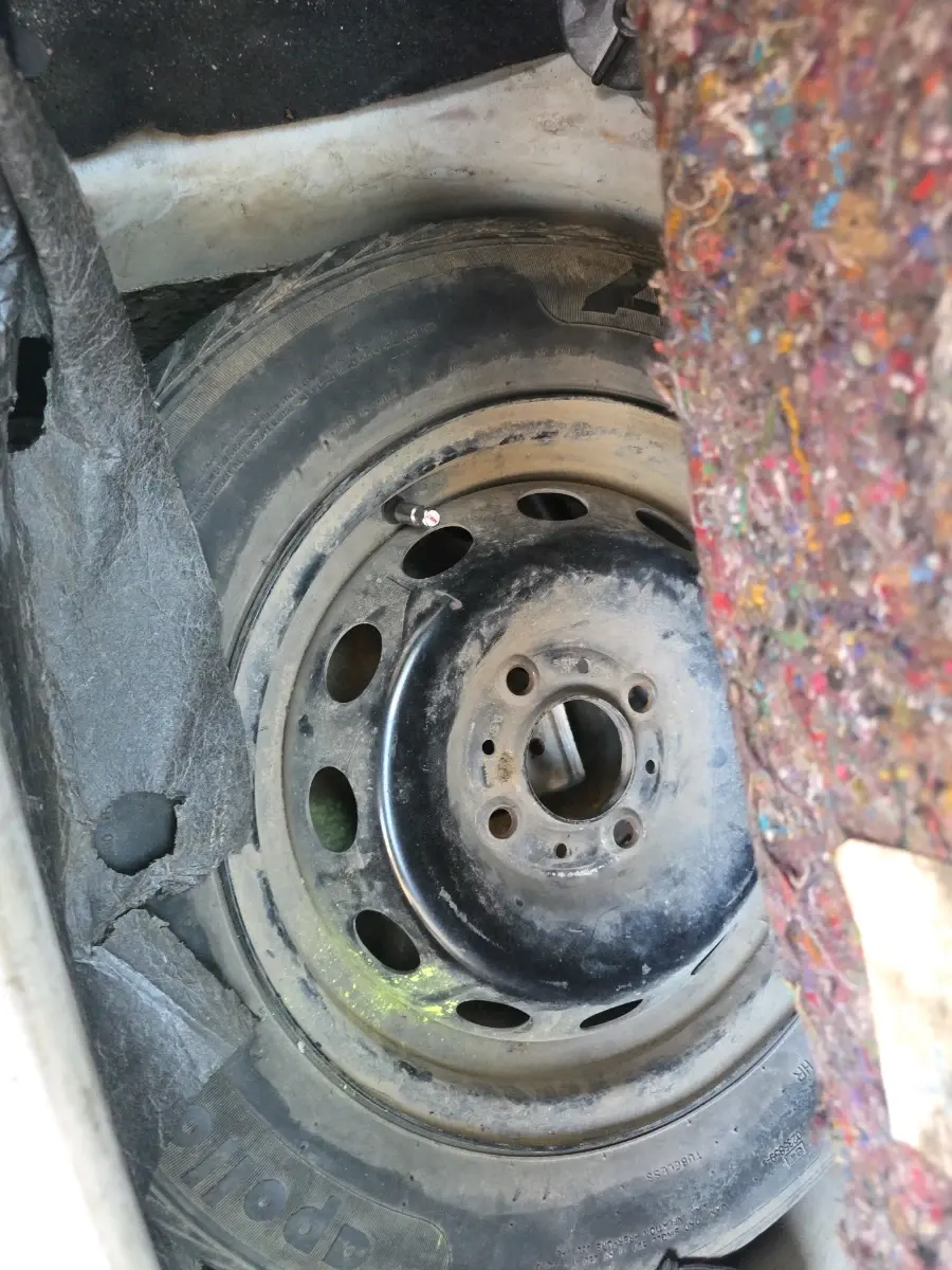 2011 Tata Indica Vista VX QUADRAJET, Diesel, Manual, 86,044 km, tyre