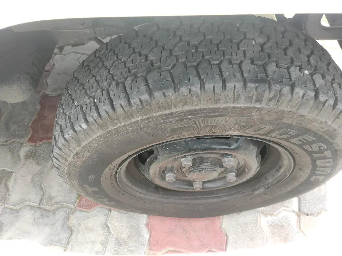 2021 Mahindra Bolero B6 (O), Diesel, Manual, 27,949 km, tyre