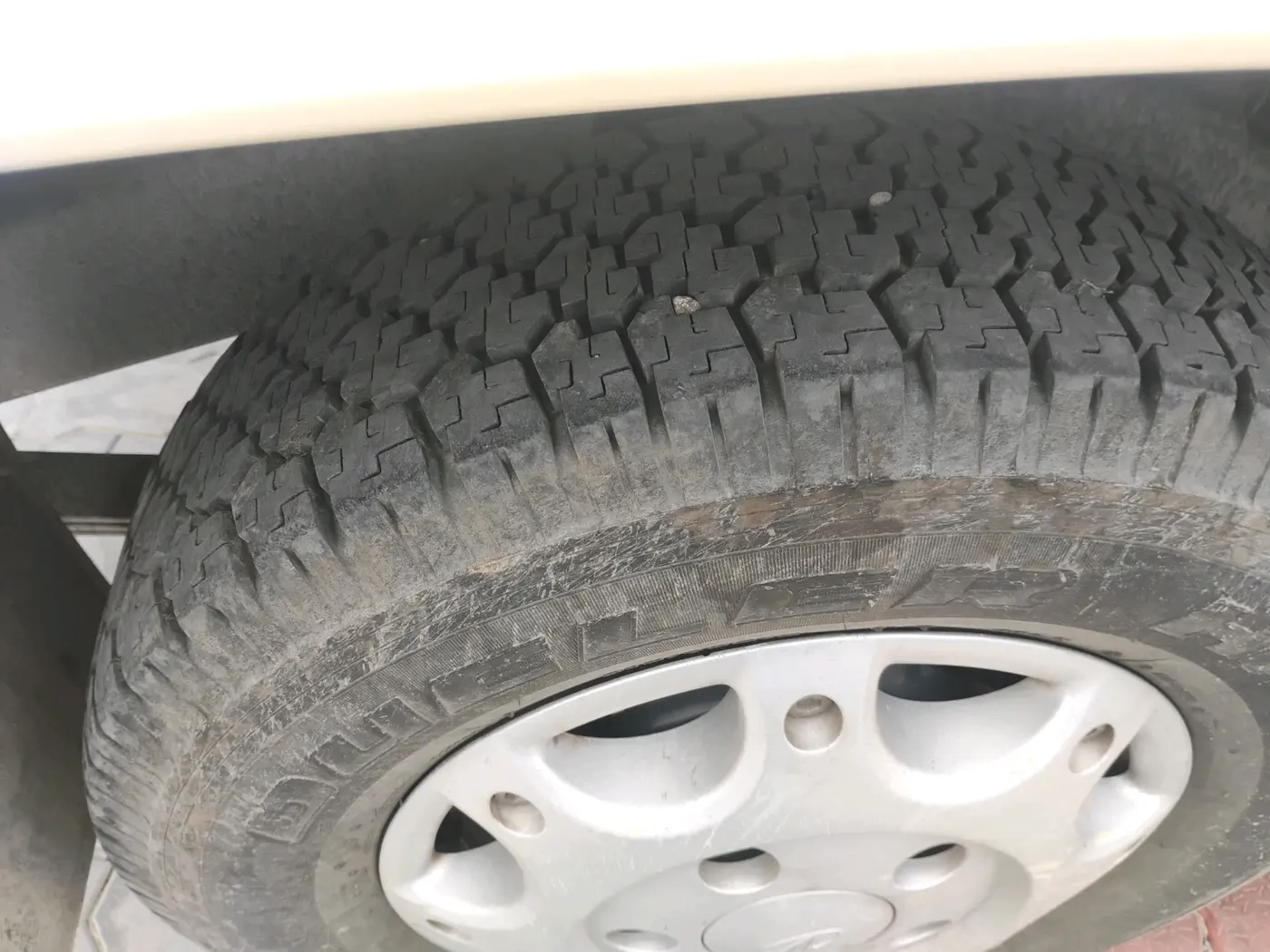 2021 Mahindra Bolero B6 (O), Diesel, Manual, 27,949 km, tyre