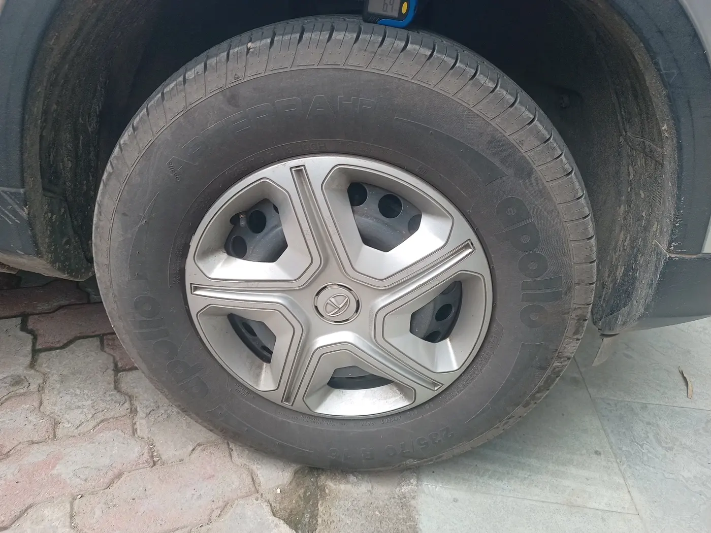 2019 Tata Harrier XM 2.0L KRYOTEC, Diesel, Manual, 1,62,485 km, tyre
