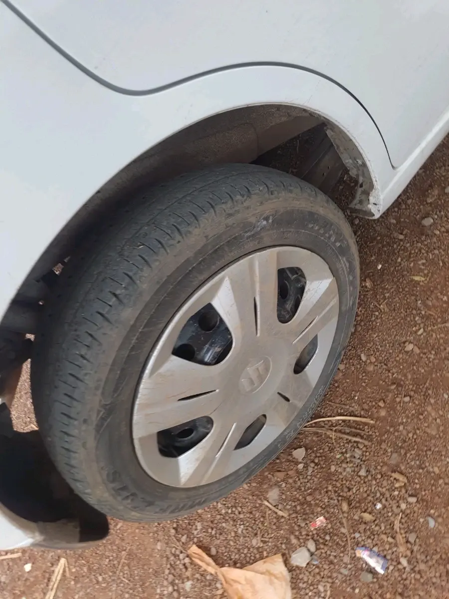 2018 Maruti Wagon R 1.0 VXI, Petrol, Manual, 86,564 km, tyre