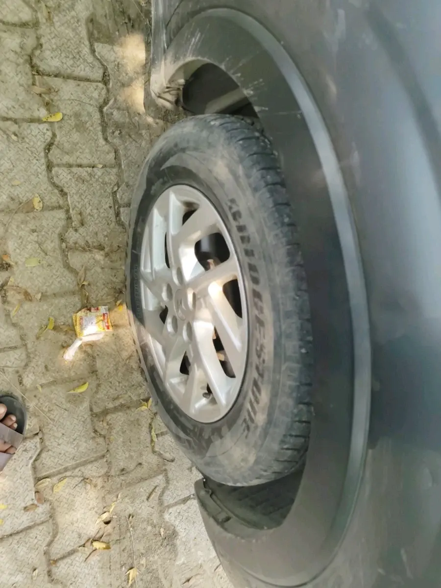 2022 Mahindra XUV300 W8 1.5 DIESEL, Diesel, Manual, 66,092 km, tyre