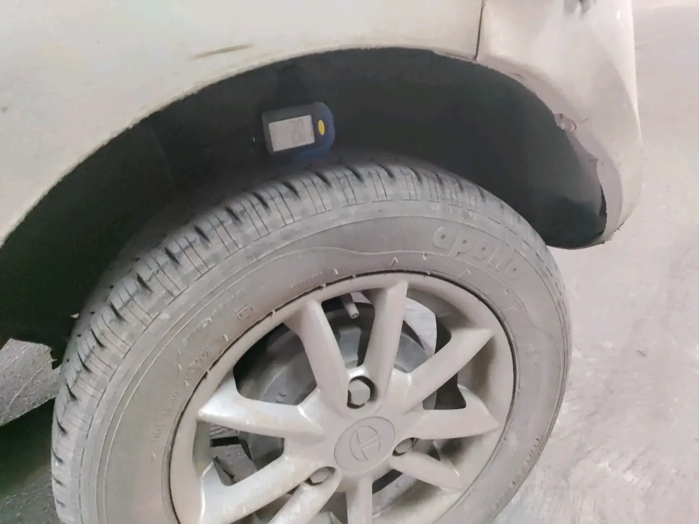 2013 Tata Nano LX, Petrol, Manual, 61,619 km, tyre