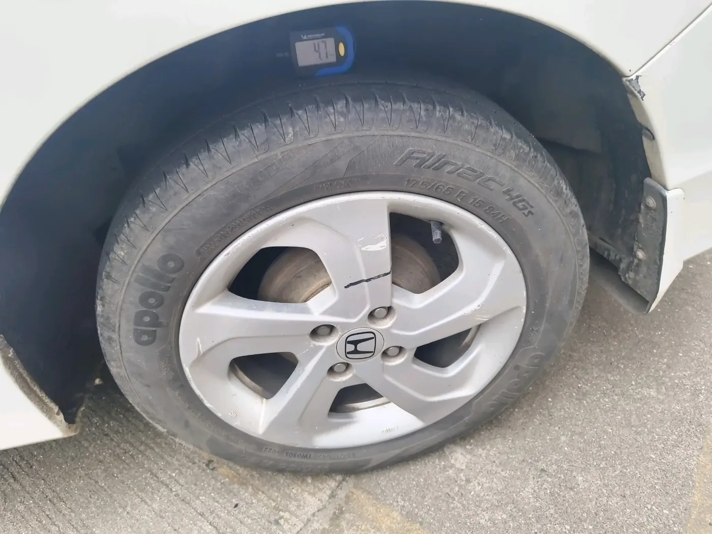 2016 Honda City 1.5L I-DTEC VX, Diesel, Manual, 1,65,602 km, tyre