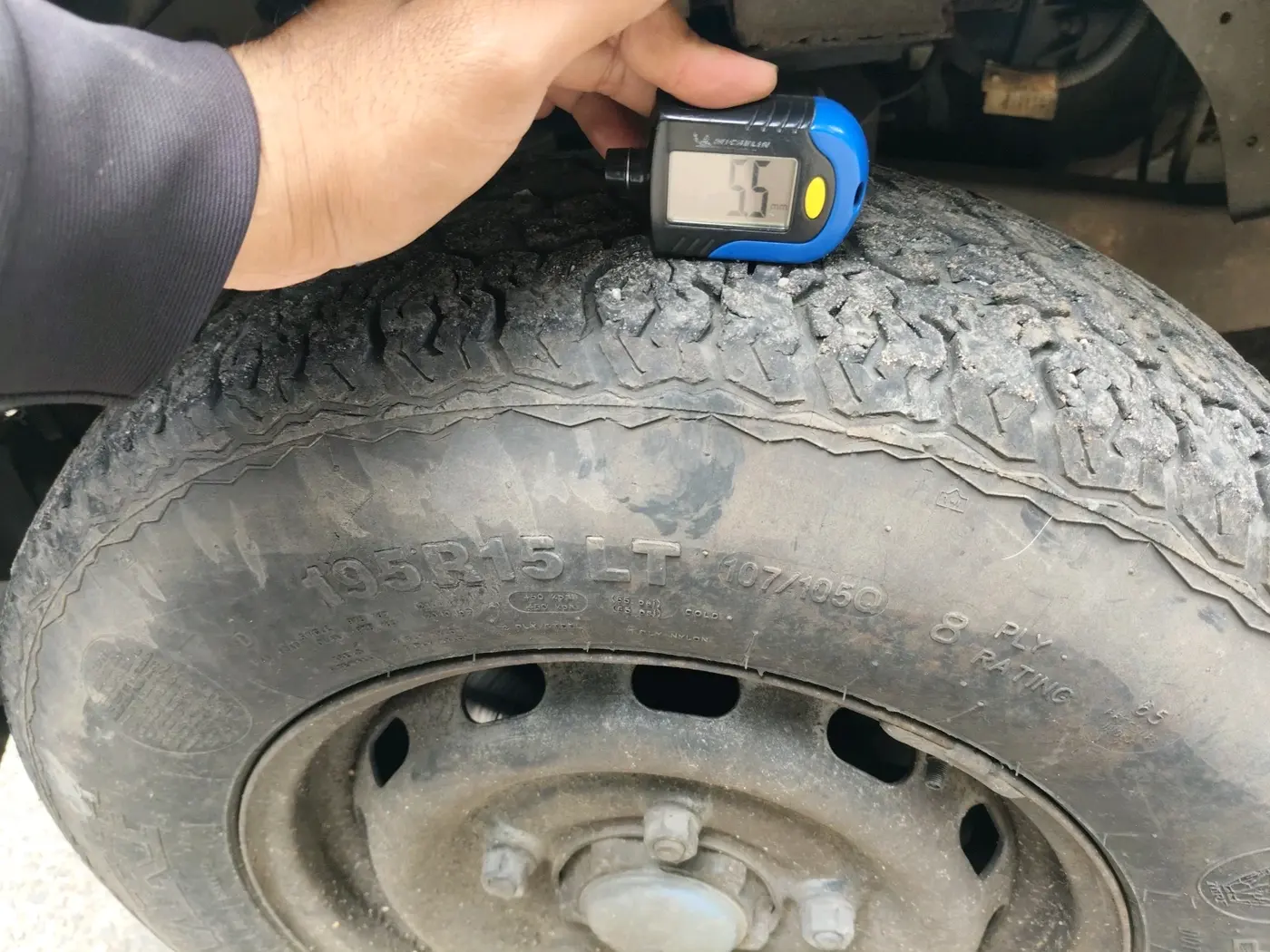 2019 Mahindra Bolero POWER PLUS SLE, Diesel, Manual, 1,45,069 km, tyre
