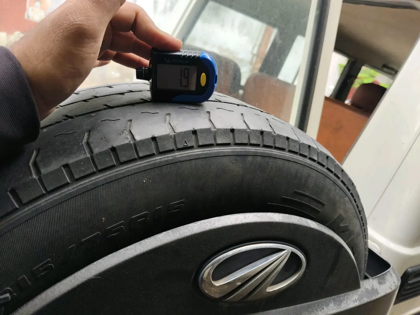 2019 Mahindra Bolero POWER PLUS SLE, Diesel, Manual, 1,45,069 km, tyre
