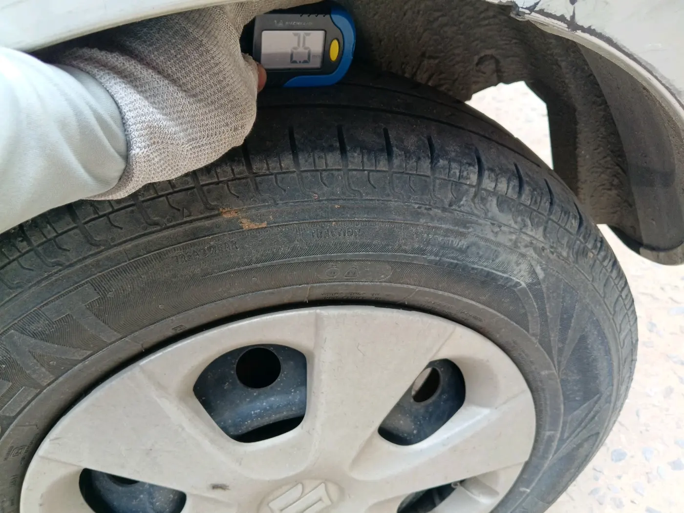 2012 Maruti Ritz VXI, Petrol, Manual, 74,782 km, tyre
