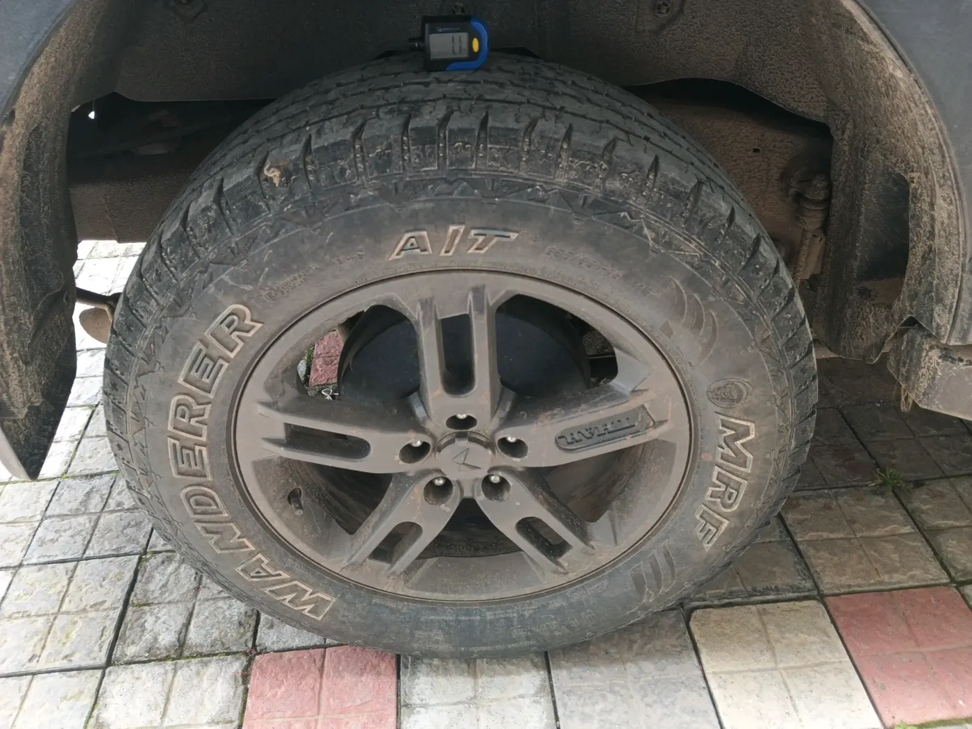 2023 Mahindra Thar LX HARD TOP 4WD MT, Diesel, Manual, 79,463 km, tyre