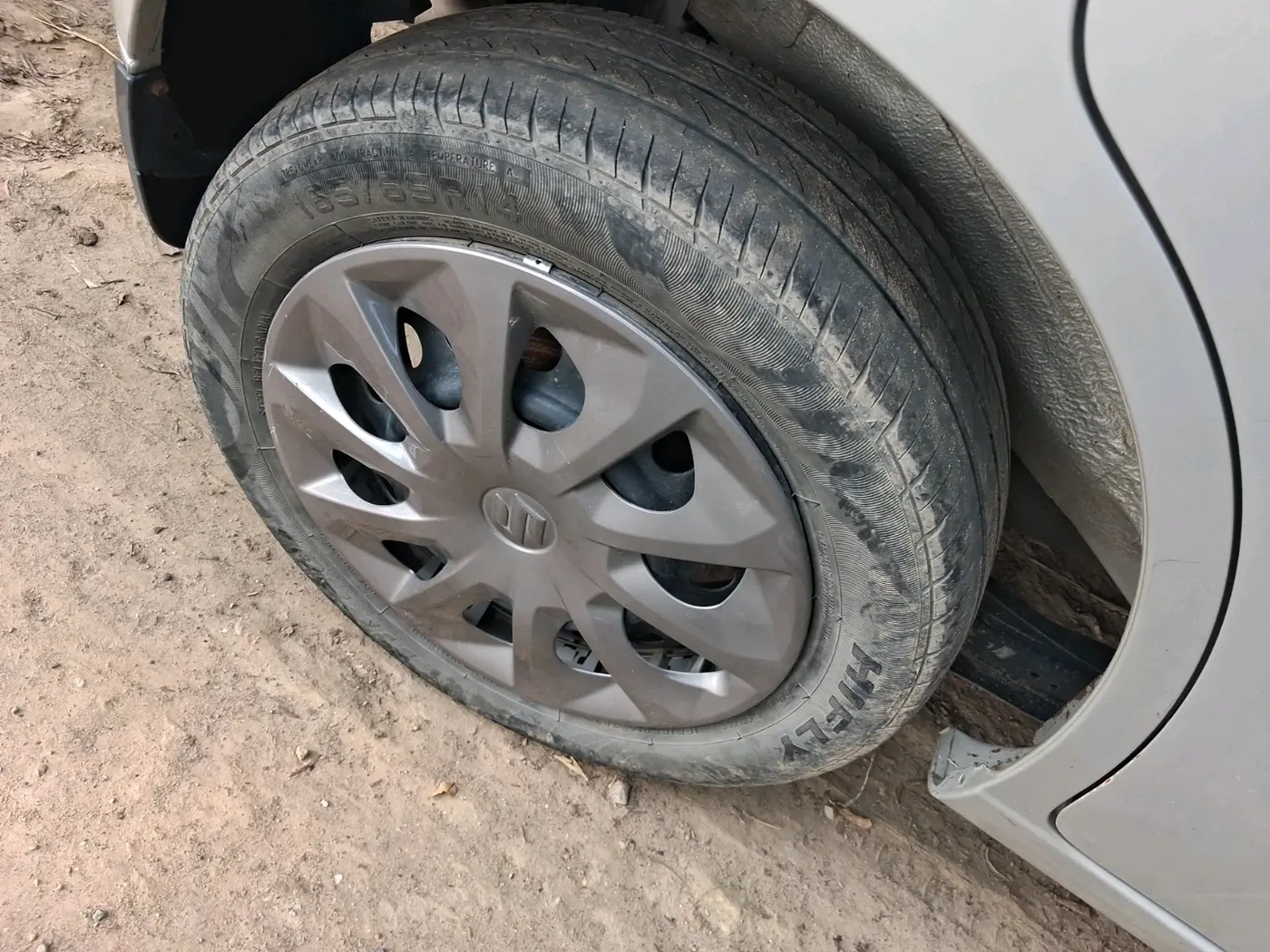 2018 Maruti Wagon R 1.0 VXI, Petrol, Manual, 44,251 km, tyre