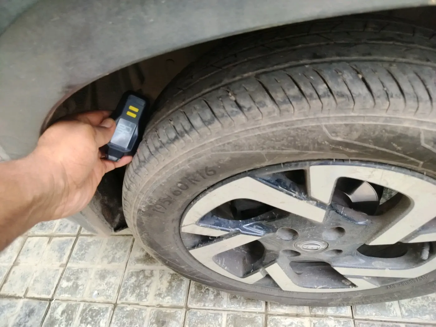 2021 Nissan MAGNITE XV TURBO, Petrol, Manual, 70,112 km, tyre