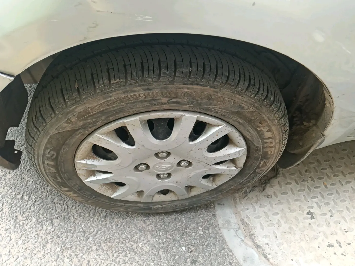 2011 Hyundai i20 MAGNA 1.2, Petrol, Manual, 50,638 km, tyre