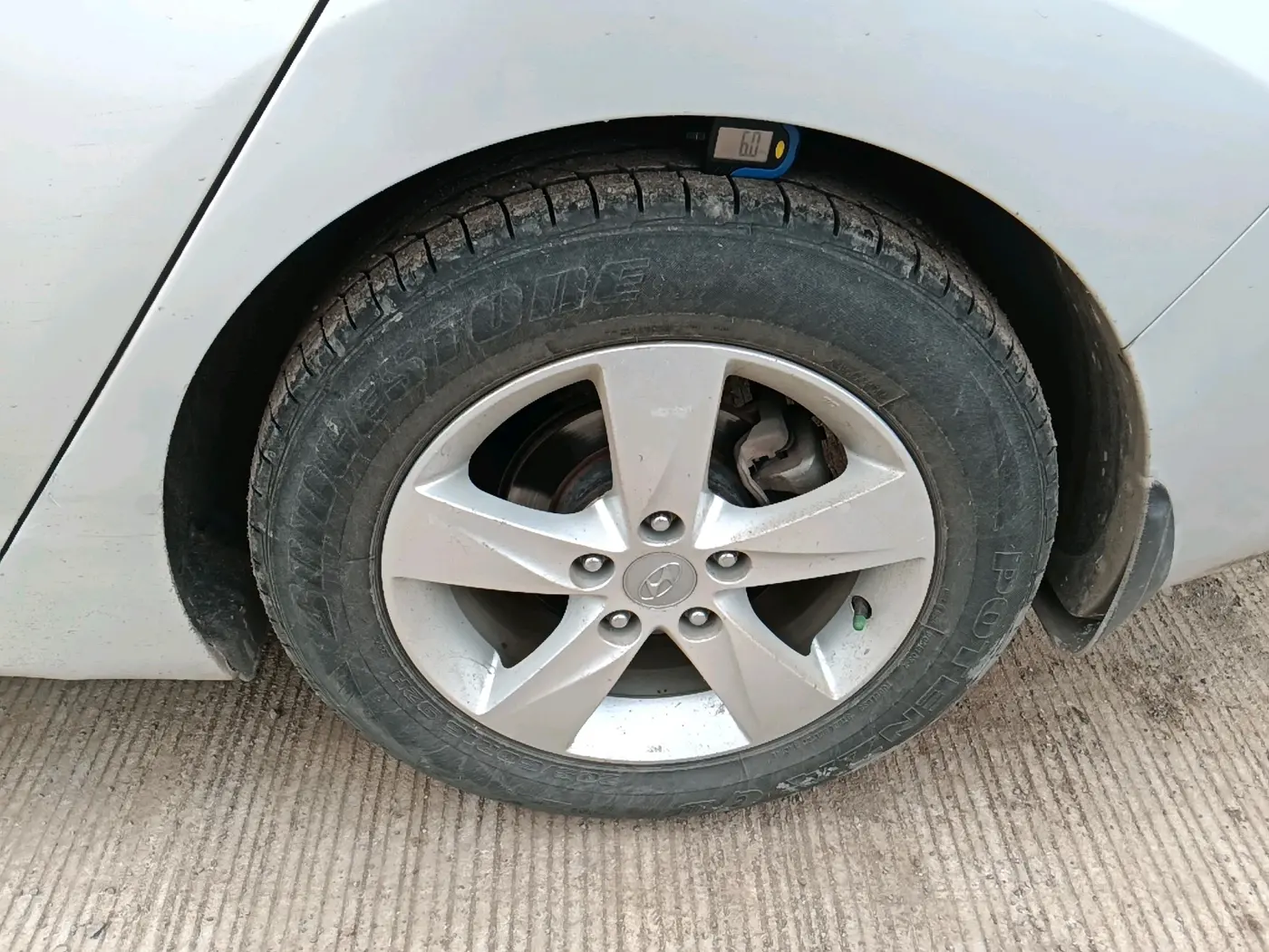 2014 Hyundai New Elantra 1.8 SX MT VTVT, Petrol, Manual, 91,415 km, tyre