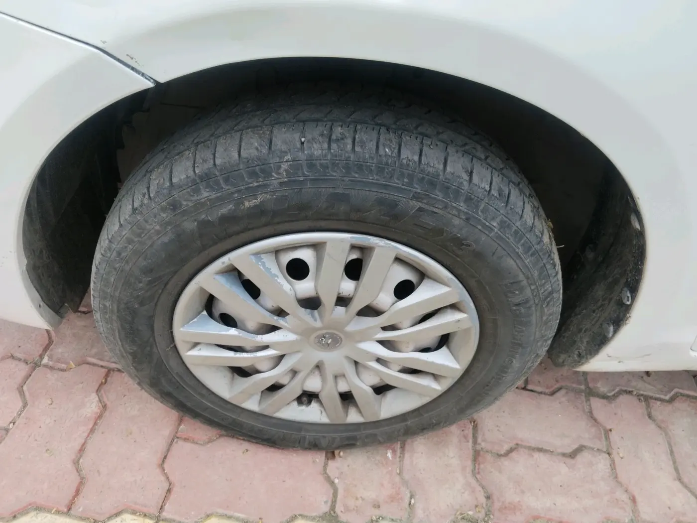 2020 Maruti Swift Dzire TOUR S-CNG (O), CNG, Manual, 85,595 km, tyre