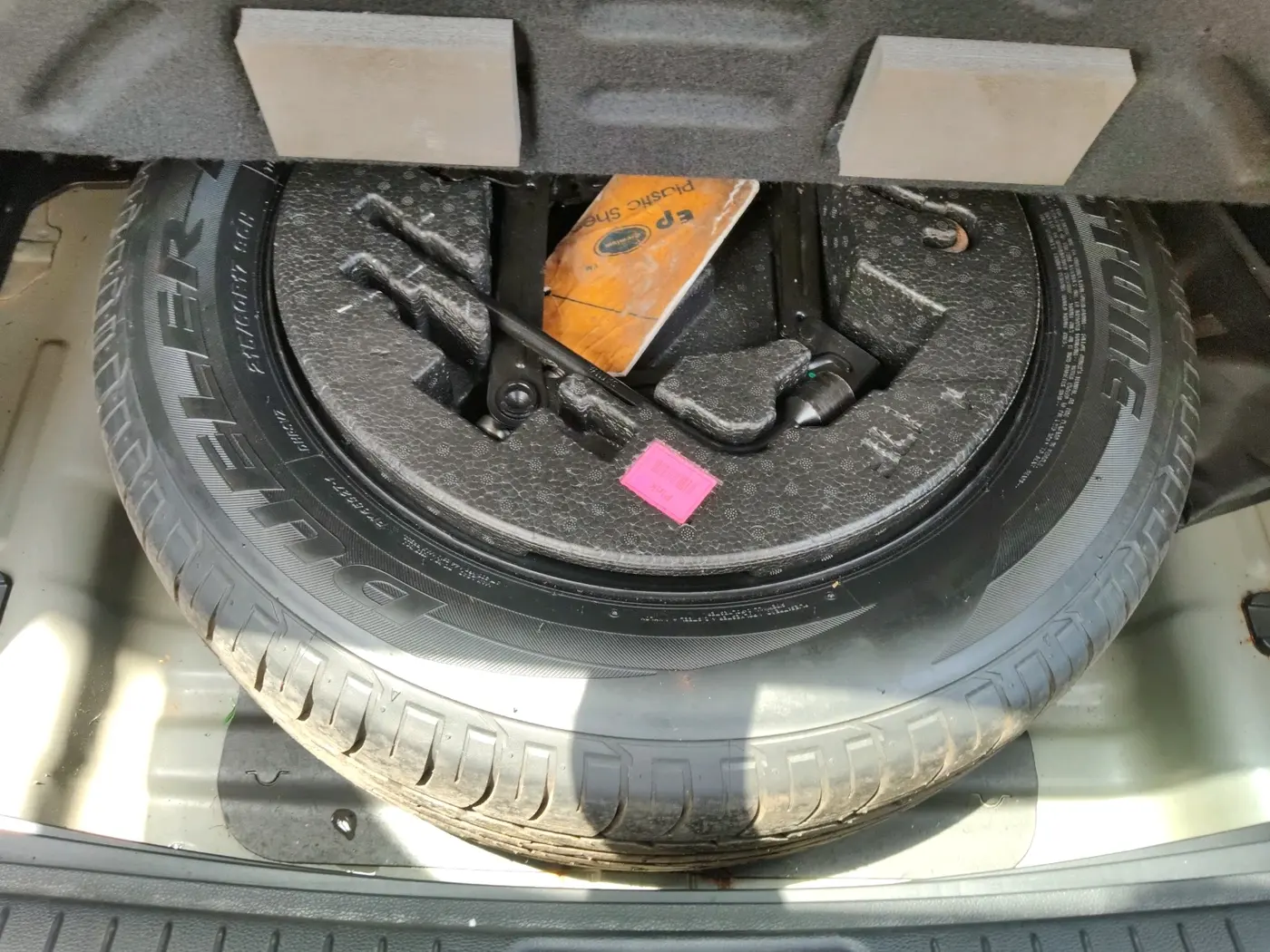 2018 Hyundai Creta SX PLUS AT 1.6 PETROL, Petrol, Automatic, 48,586 km, tyre