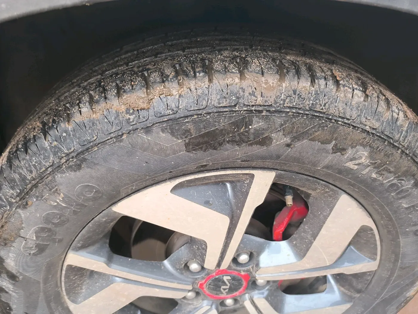 2021 KIA SONET GTX PLUS 1.0 DCT, CNG, Automatic, 90,222 km, tyre