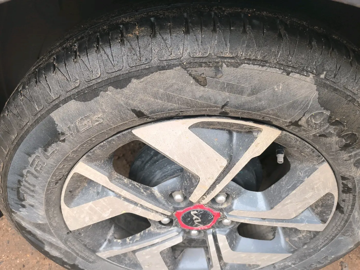 2021 KIA SONET GTX PLUS 1.0 DCT, CNG, Automatic, 90,222 km, tyre