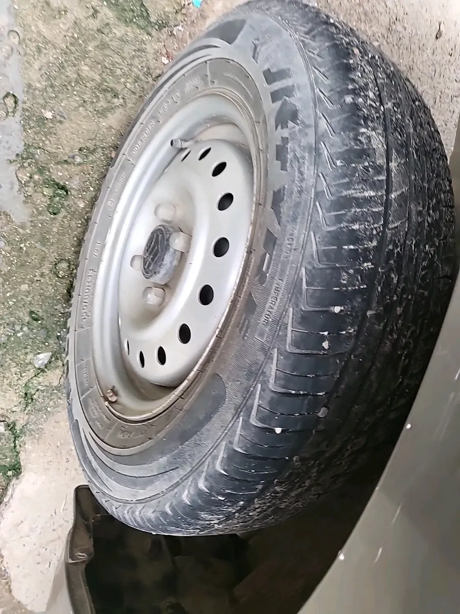 2021 Maruti New Wagon-R LXI CNG 1.0, CNG, Manual, 59,534 km, tyre