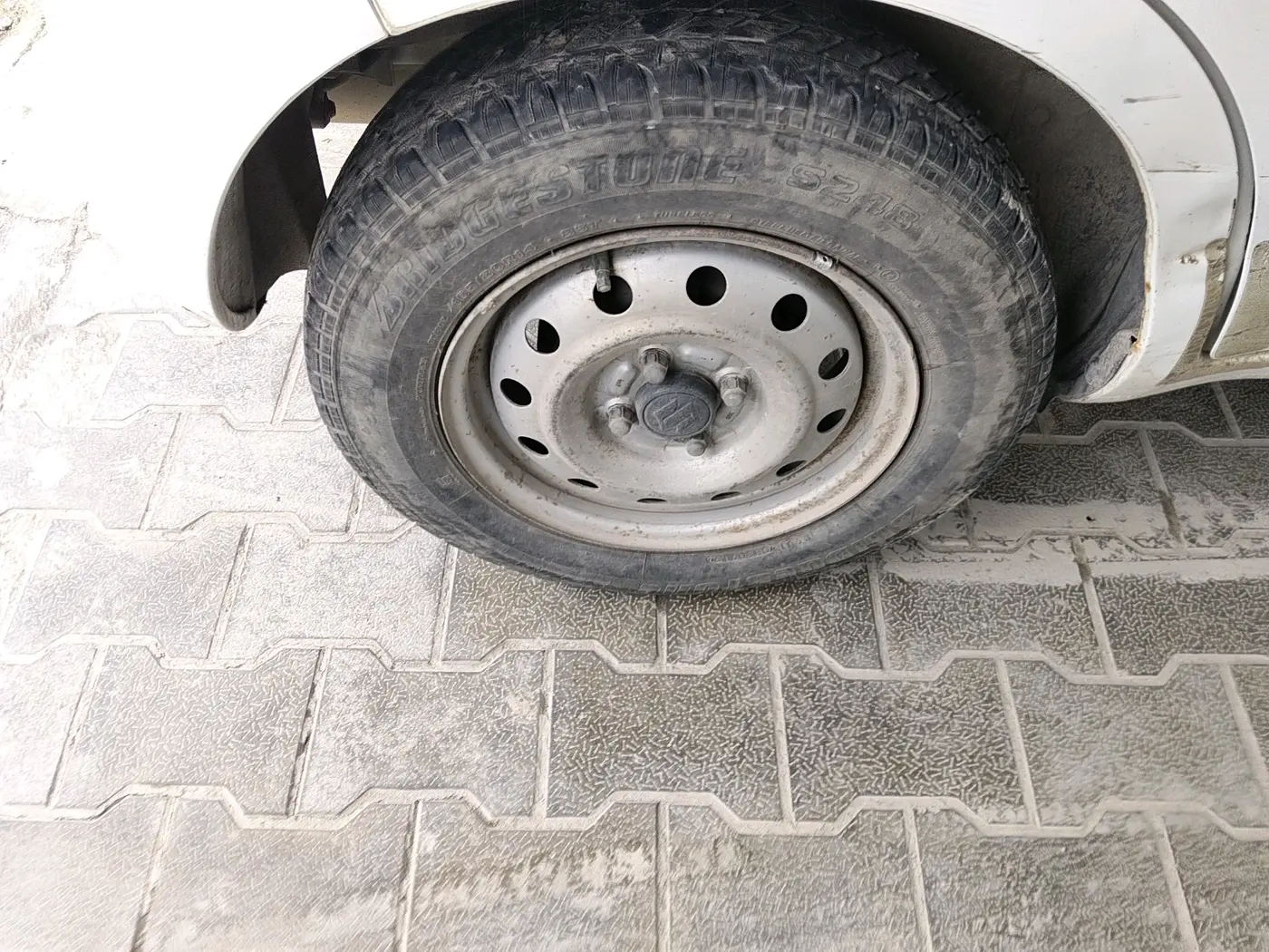 2016 Maruti Ritz LDI, Diesel, Manual, 1,80,044 km, tyre