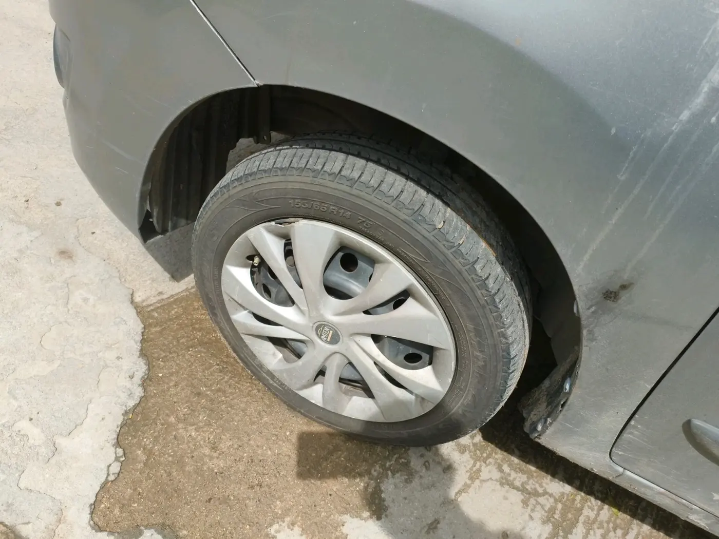 2016 Maruti Wagon R 1.0 VXI, Petrol, Manual, 2,13,700 km, tyre