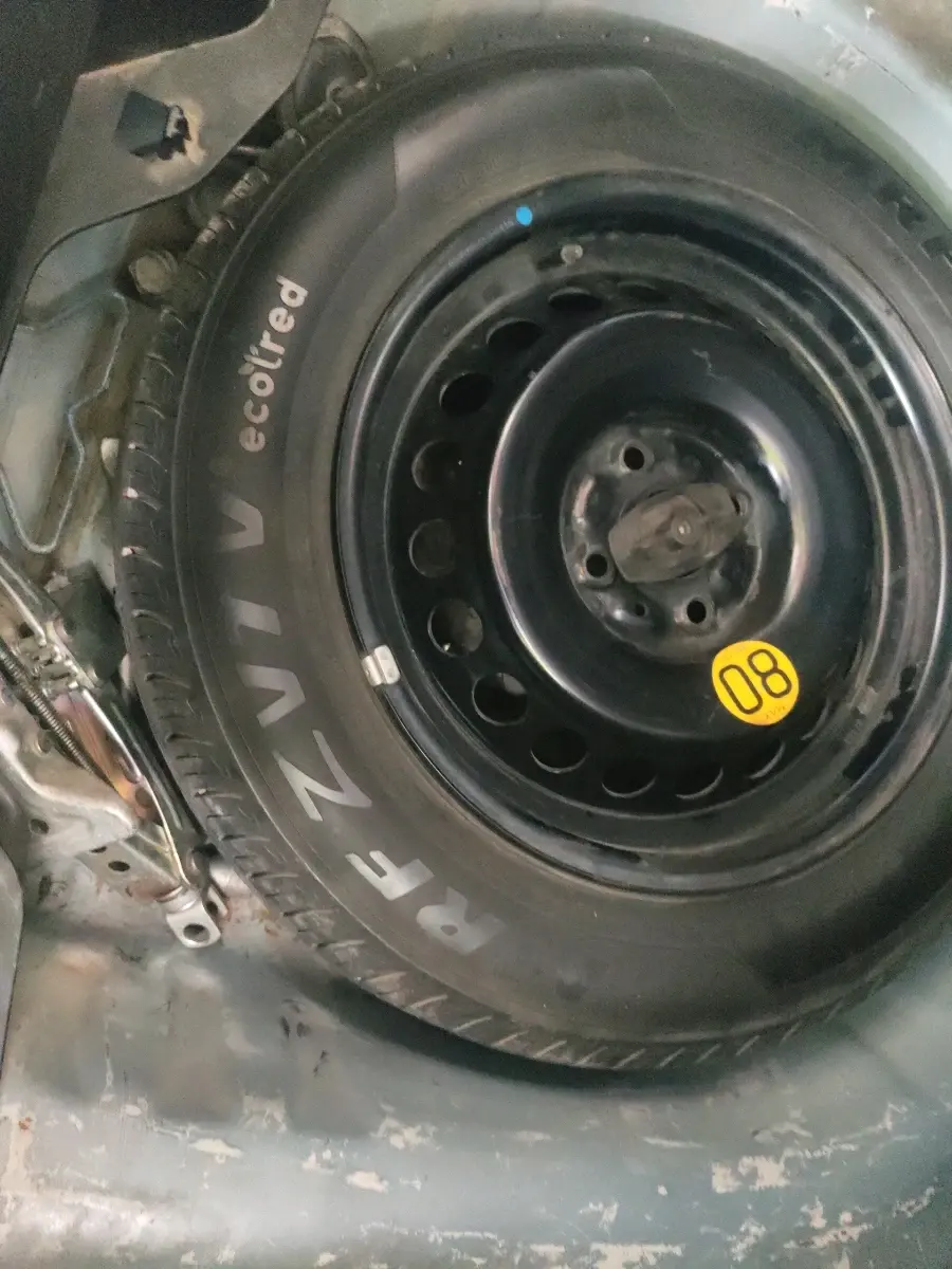2019 Maruti Baleno ZETA PETROL 1.2, Petrol, Manual, 1,24,040 km, tyre