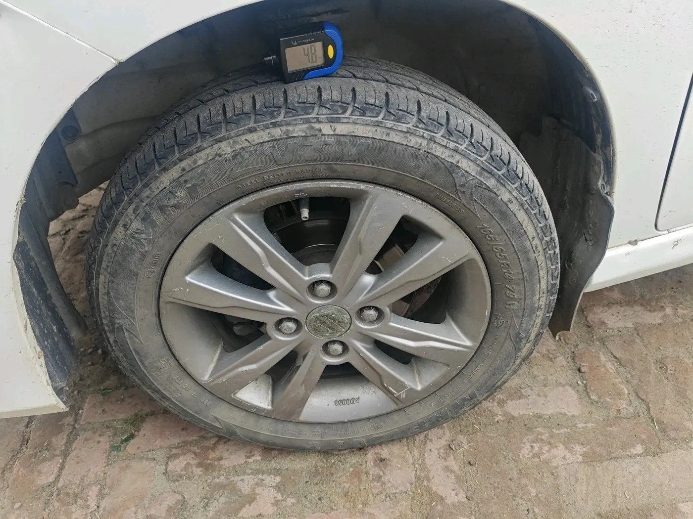 2013 Maruti Wagon R 1.0 VXI  ABS-AIRBAG, Petrol, Manual, 1,64,828 km, tyre