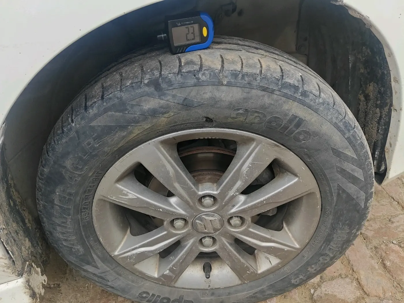 2013 Maruti Wagon R 1.0 VXI  ABS-AIRBAG, Petrol, Manual, 1,64,828 km, tyre