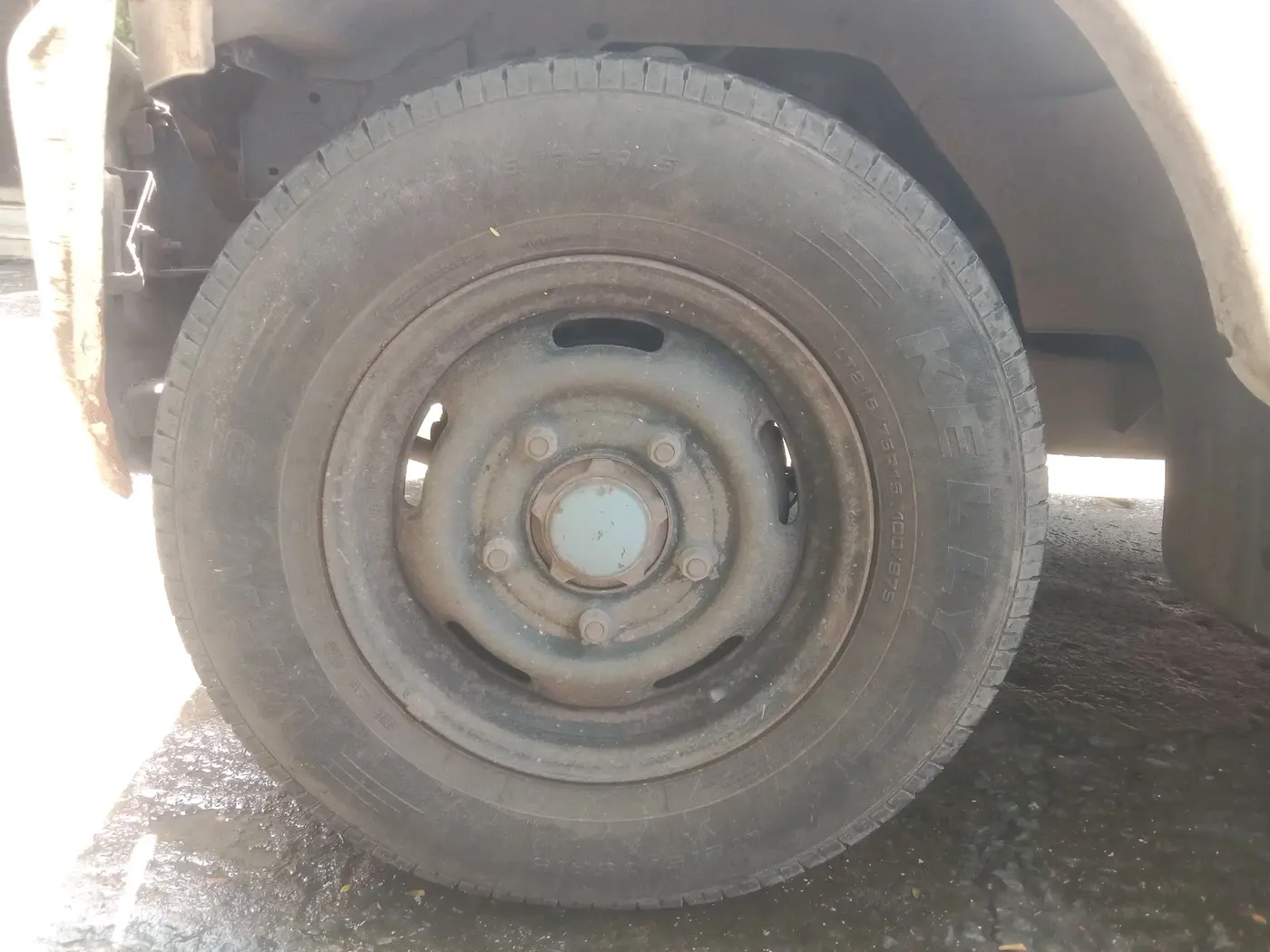 2019 Mahindra Bolero POWER PLUS SLE, Diesel, Manual, 93,304 km, tyre