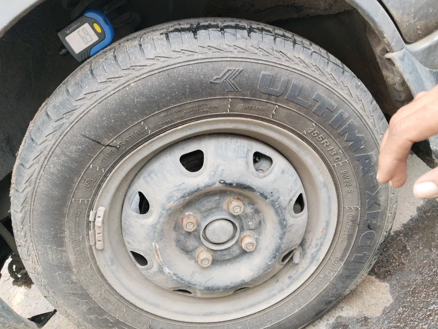 2015 Maruti Eeco 5 STR WITH A/C+HTR CNG, CNG, Manual, 60,000 km, tyre