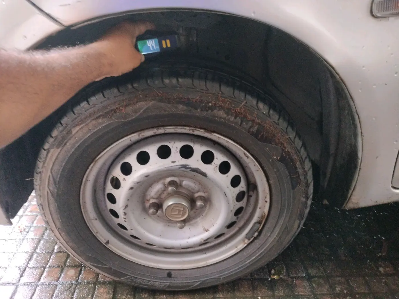 2013 Honda Amaze 1.2L I-VTEC EX, Petrol, Manual, 97,923 km, tyre