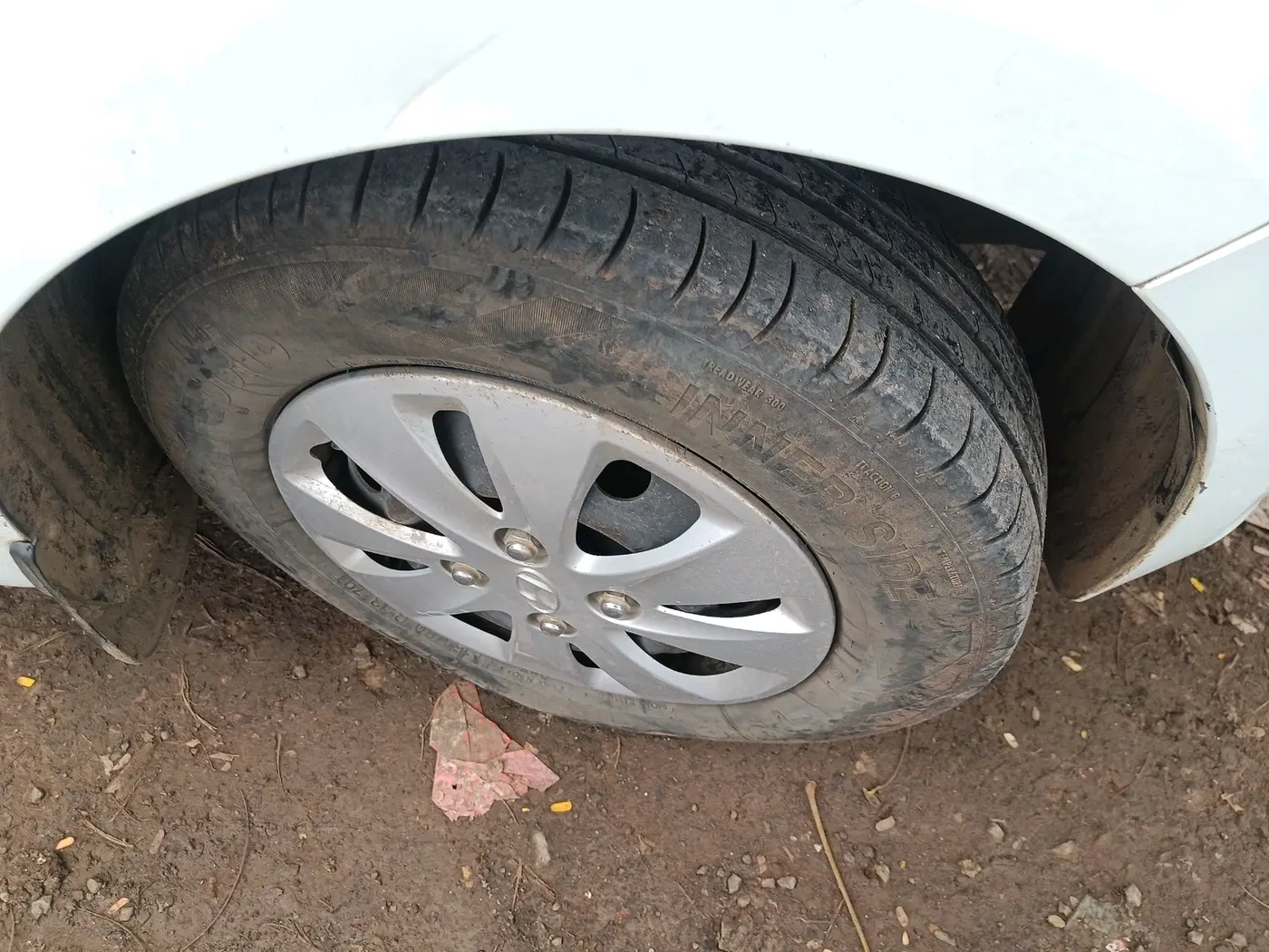 2011 Hyundai i10 MAGNA 1.1, Petrol, Manual, 76,626 km, tyre