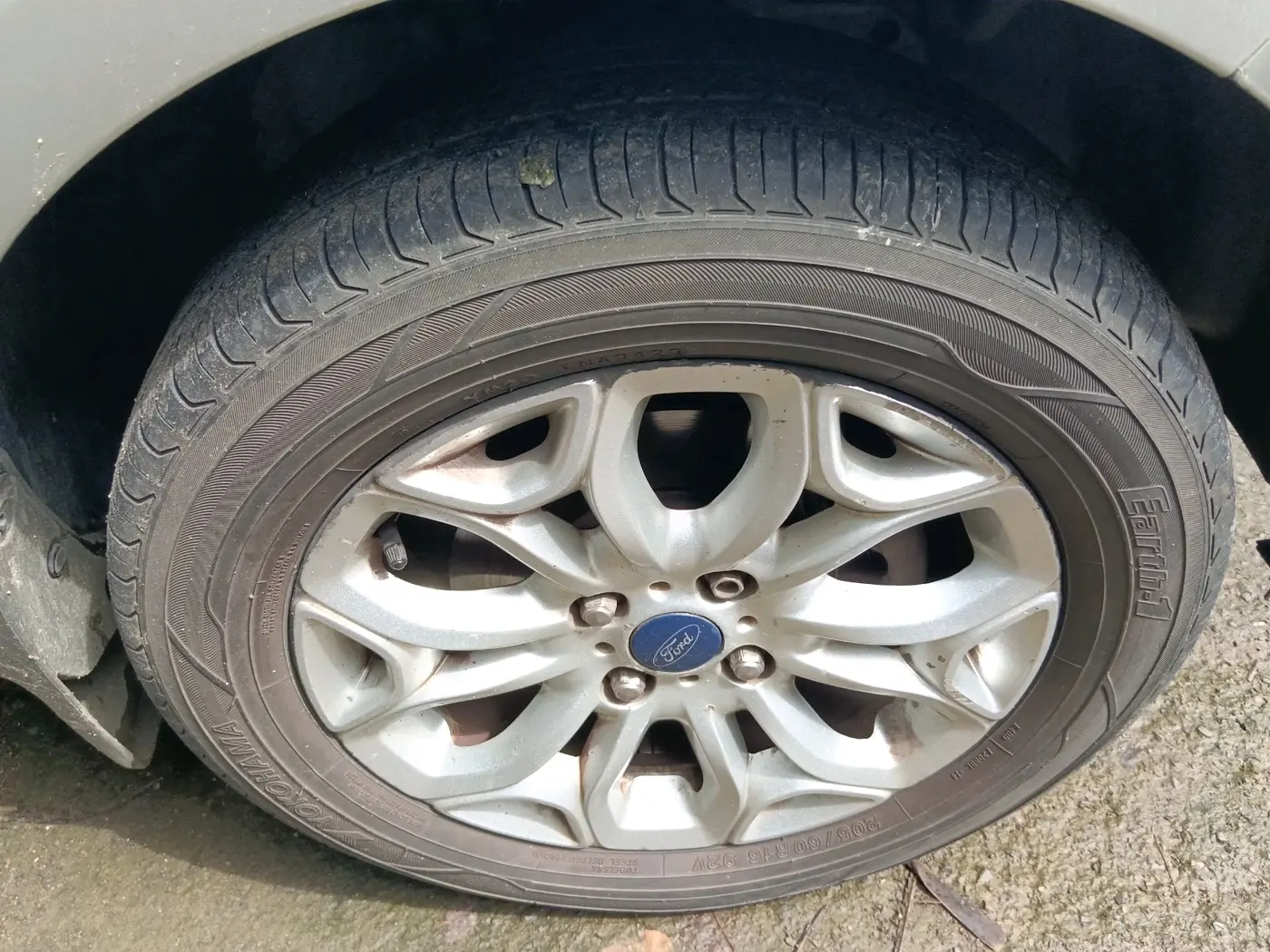 2016 Ford Ecosport TITANIUM 1.5L DIESEL, Diesel, Manual, 1,35,233 km, tyre
