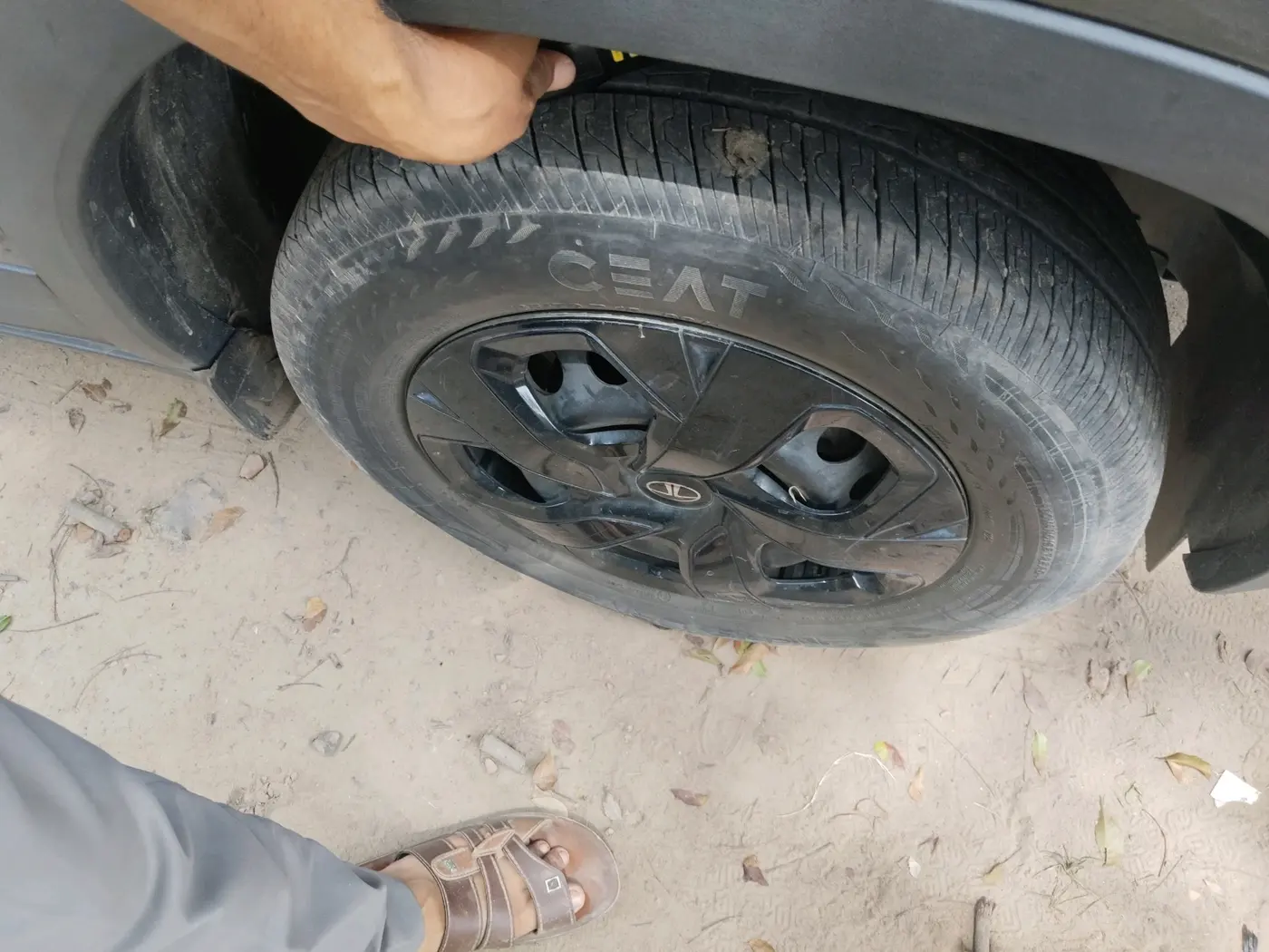 2025 Tata PUNCH Pure (O) , Petrol, Manual, 18,210 km, tyre
