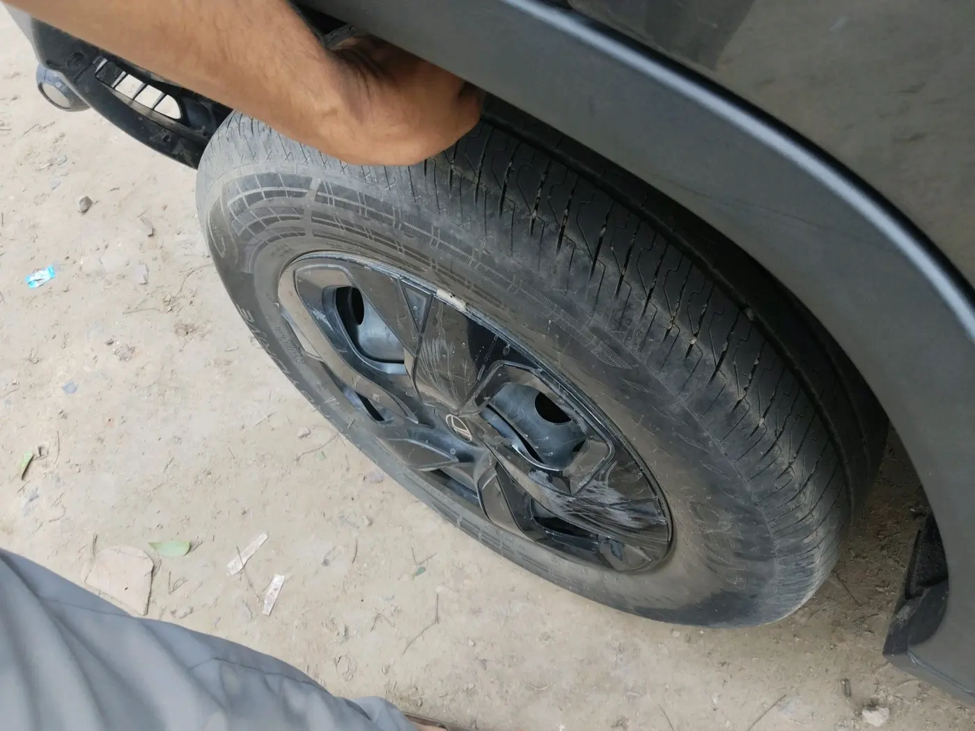 2025 Tata PUNCH Pure (O) , Petrol, Manual, 18,210 km, tyre
