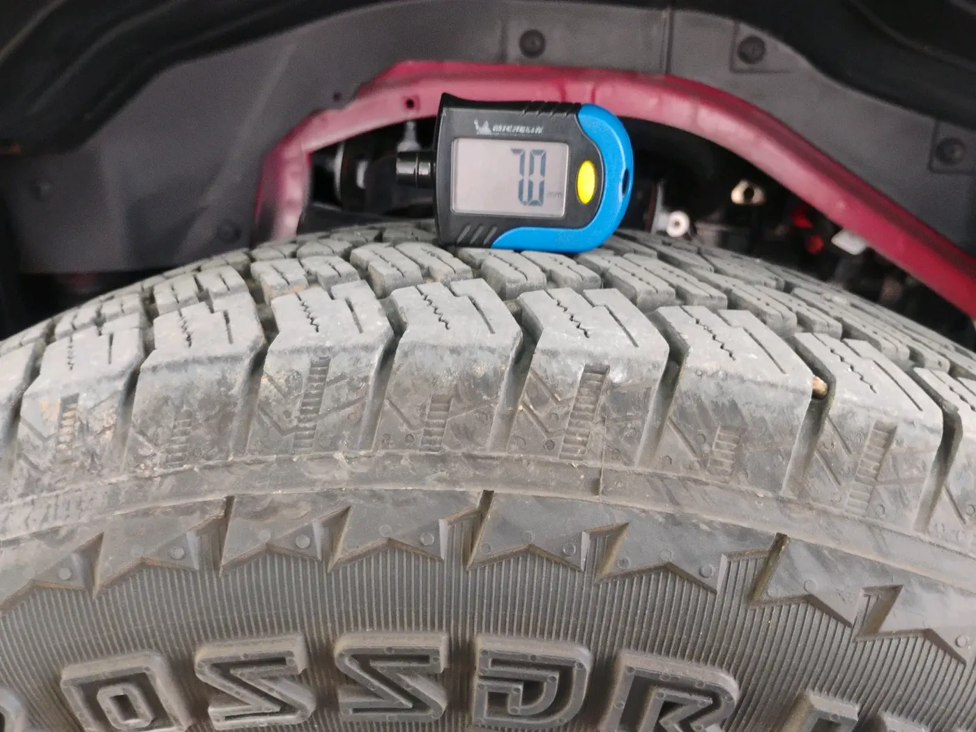 2025 Mahindra Thar AX  D MT 4WD HT, Diesel, Manual, 6,334 km, tyre