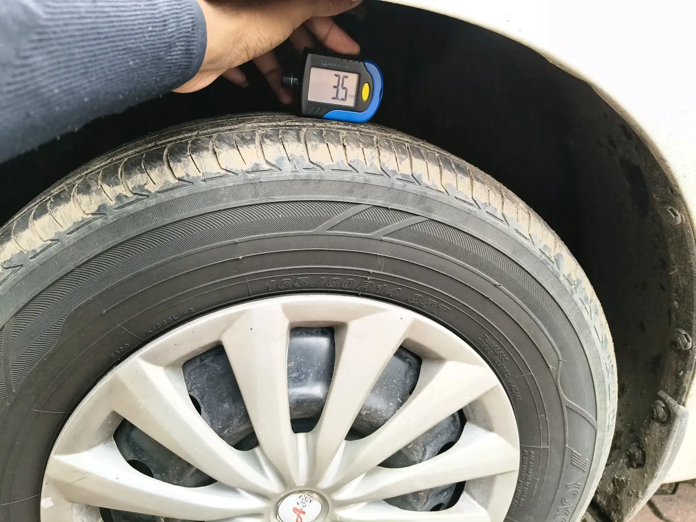 2022 Maruti Dzire VXI CNG, CNG, Manual, 54,416 km, tyre